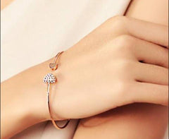Double Hand love Bracelet Color Rose Gold (Pack of 2)